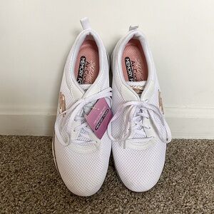 Skechers air-cooled memory foam women’s size 9 white running shoes